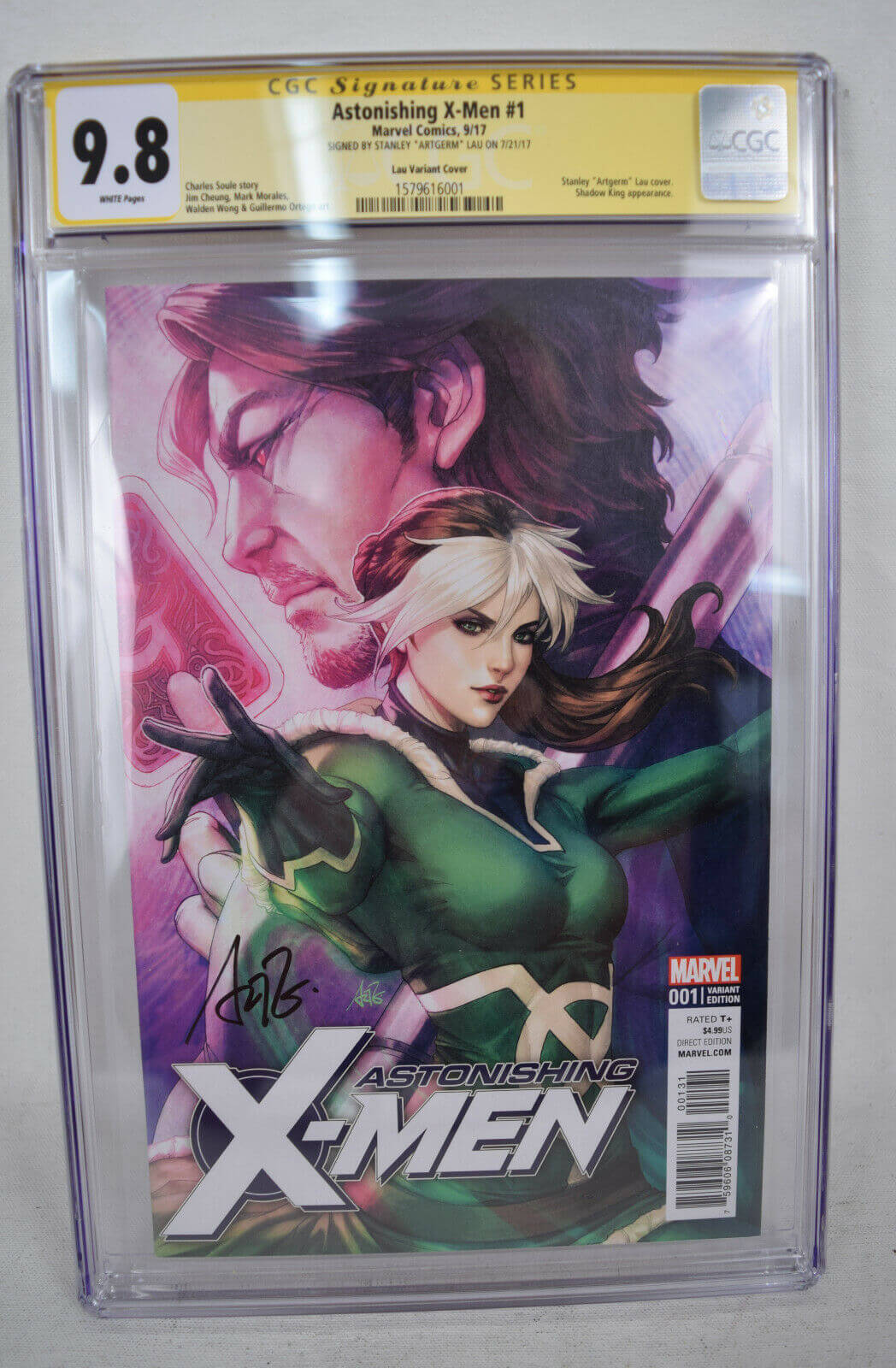 Astonishing X-Men 1 2017 CGC SS 9.8 Signed Stanley Lau Artgerm 1:100 Variant