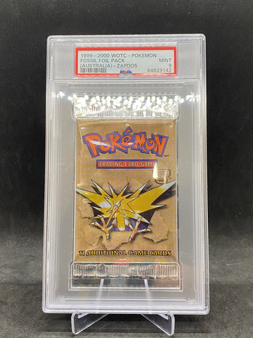1999-2000 WOTC- Pokemon Fossil Foil Pack (Australia) -Zapdos PSA 9