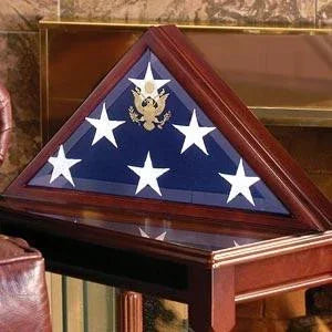 Flag case display case to fit burial flag