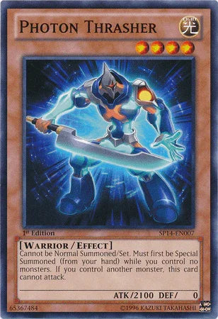 1st Edition, Common, Effect Monster, Light, Star Pack 2014, Warrior Photon Thrasher [SP14-EN007] Common - Trading Card World